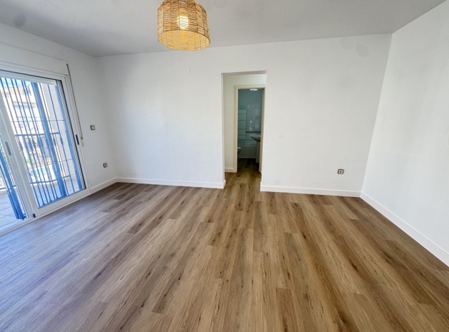 Resale - Apartment - Torrevieja - la siesta