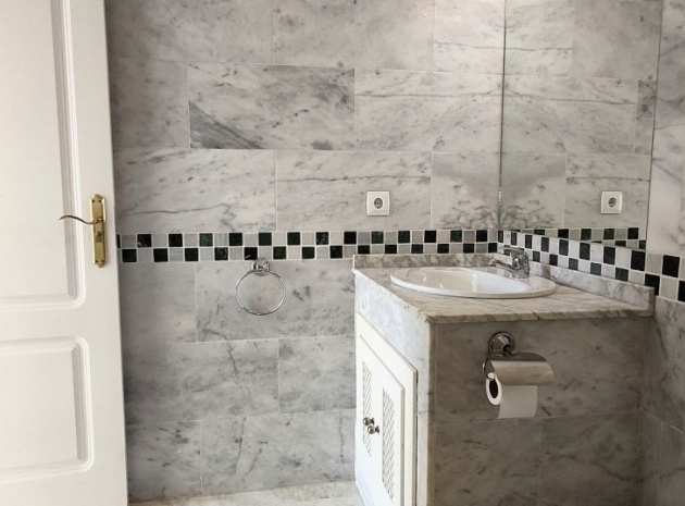 Wederverkoop - Appartement - Villamartin