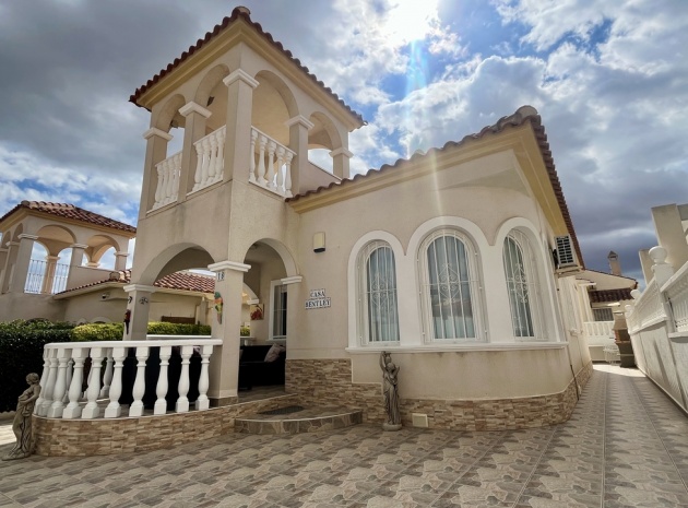 Resale - Villa - Algorfa