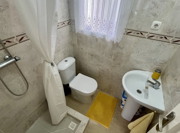 Resale - Villa - Algorfa