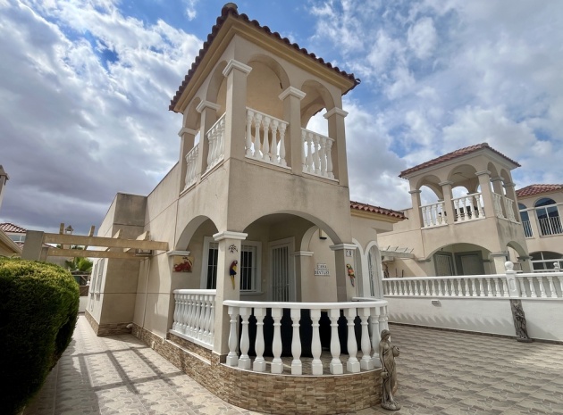 Resale - Villa - Algorfa