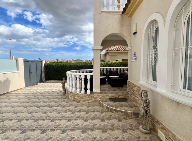 Resale - Villa - Algorfa