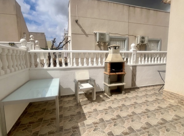 Resale - Villa - Algorfa