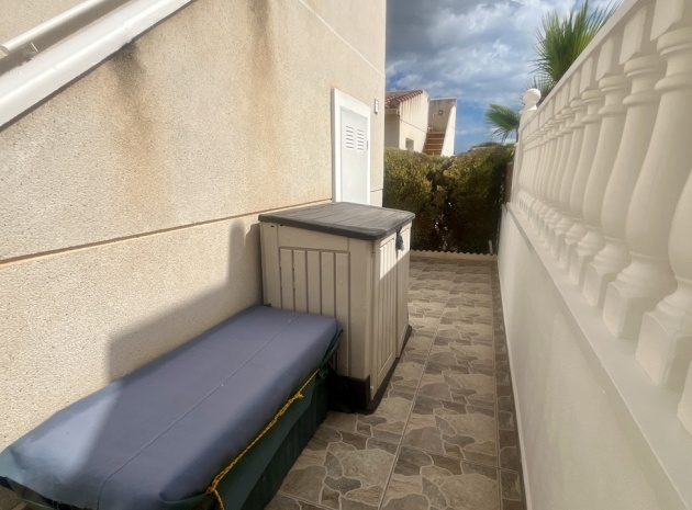 Resale - Villa - Algorfa