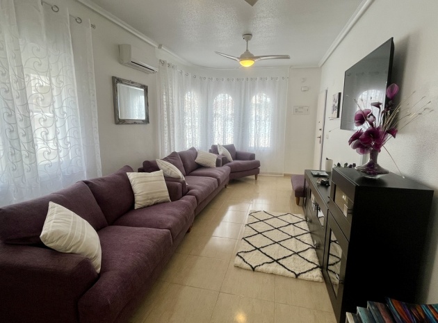 Resale - Villa - Algorfa