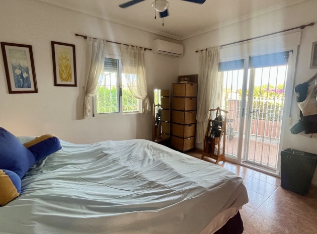 Återförsäljning - Villa - Orihuela