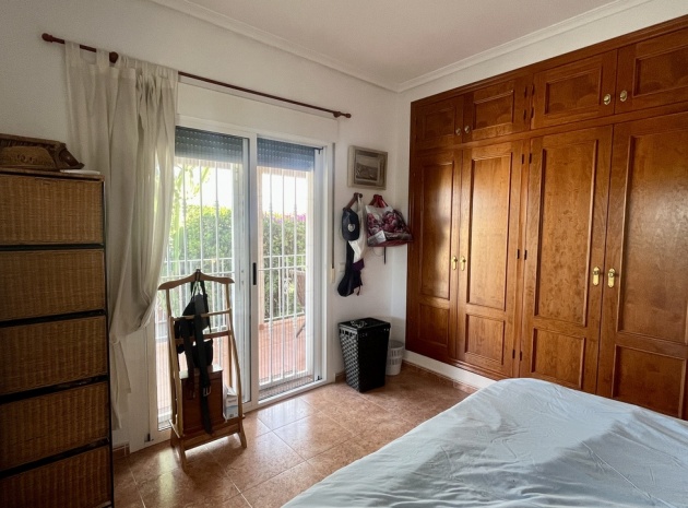 Återförsäljning - Villa - Orihuela