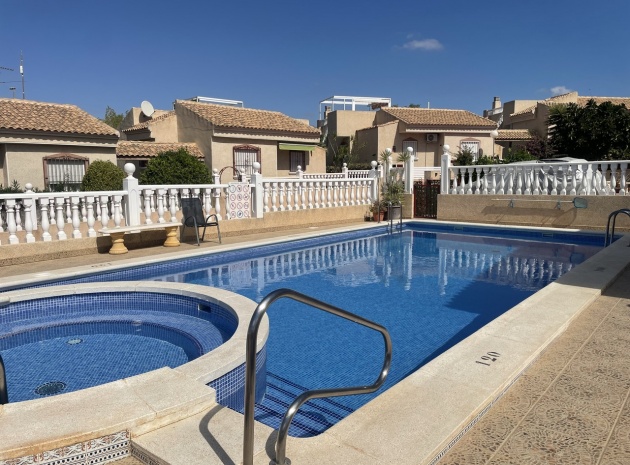 Resale - Villa - Algorfa - Montemar