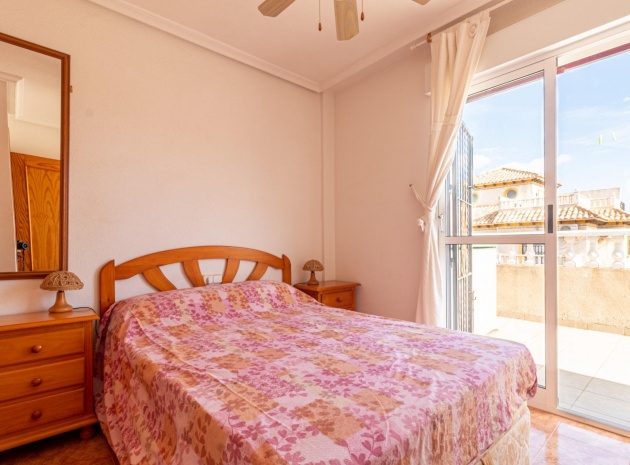 Resale - Villa - Cabo Roig - la regia