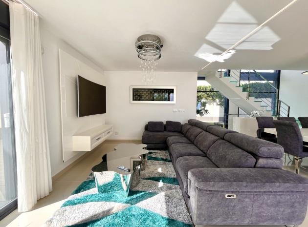 Wiederverkauf - Villa - San Miguel de Salinas - Res. Bellavista