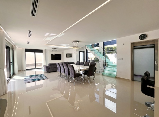 Wiederverkauf - Villa - San Miguel de Salinas - Res. Bellavista