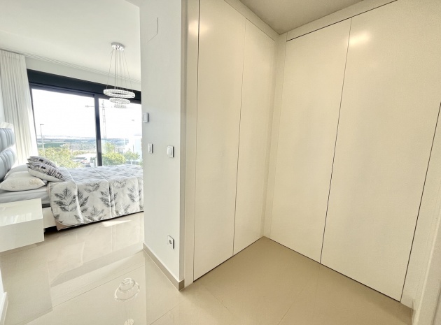 Wiederverkauf - Villa - San Miguel de Salinas - Res. Bellavista