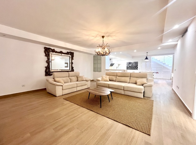 Wiederverkauf - Villa - San Miguel de Salinas - Res. Bellavista