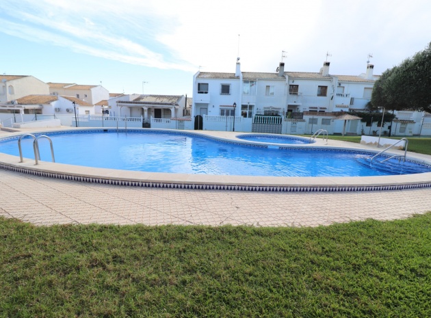 Återförsäljning - Villa - La Florida  - La Florida