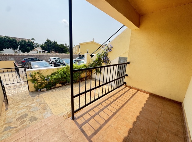 Resale - Apartment - Villamartin - lomas del golf