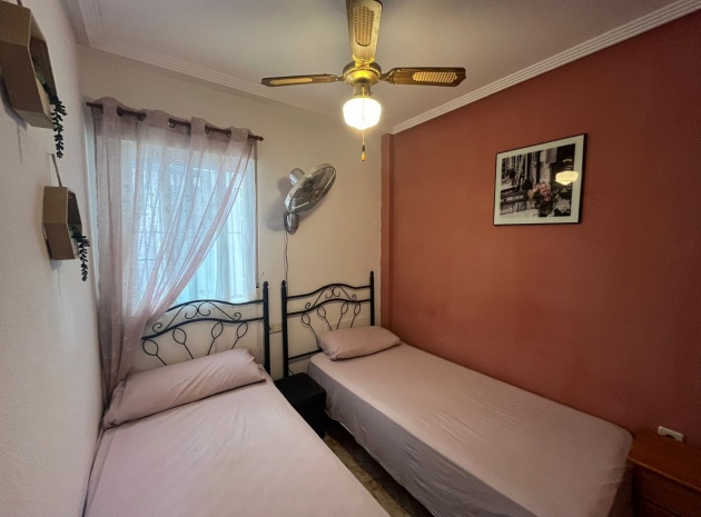 Återförsäljning - Lägenhet - Punta Prima - La Cinuelica