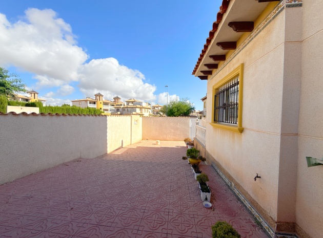 Resale - Villa - Cabo Roig - la regia