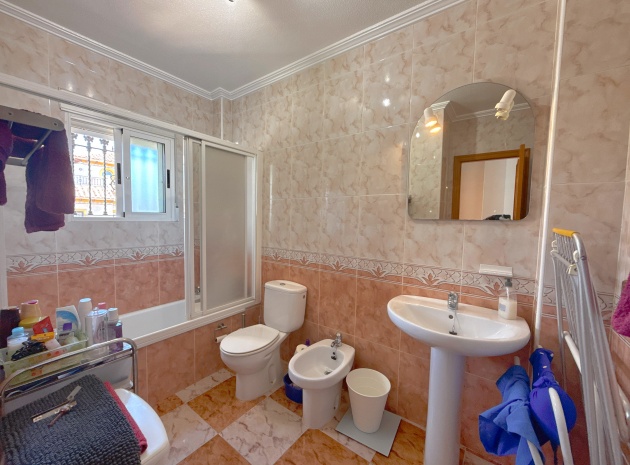 Resale - Villa - Cabo Roig - la regia