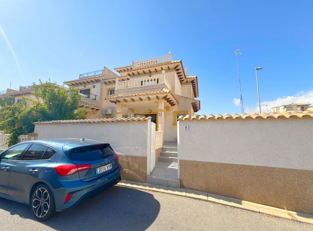 Resale - Villa - Cabo Roig - la regia