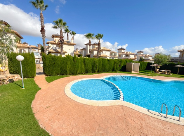 Resale - Villa - Cabo Roig - la regia