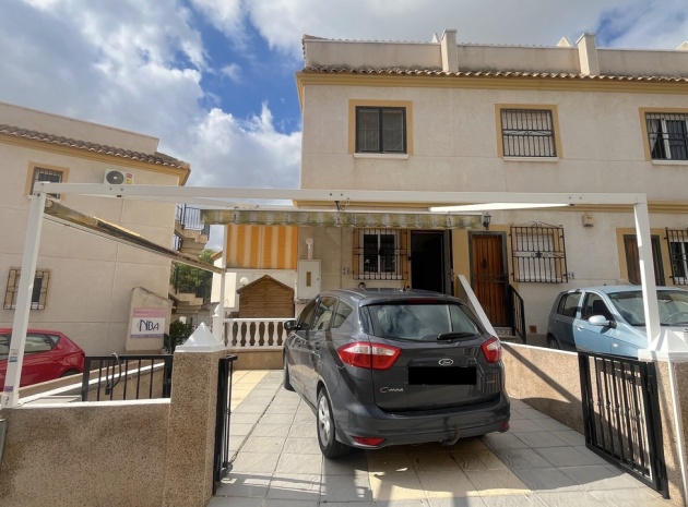 Wederverkoop - Herenhuis - Algorfa