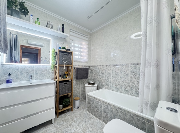 Återförsäljning - Villa - Villamartin