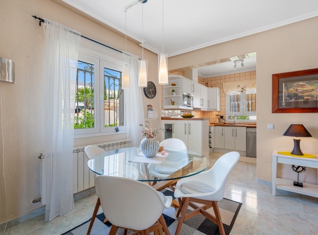 Återförsäljning - Villa - Ciudad Quesada