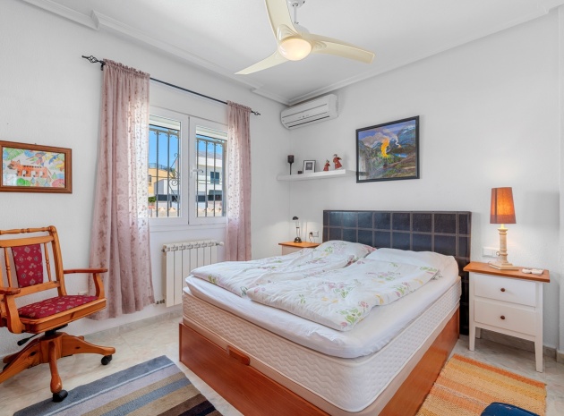 Återförsäljning - Villa - Ciudad Quesada