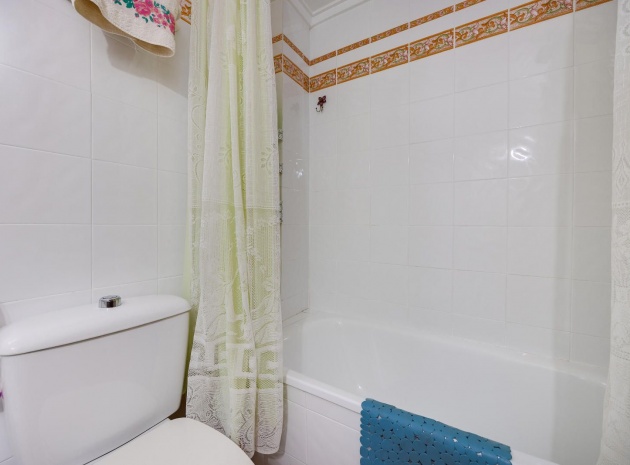 Wiederverkauf - Wohnung - Torrevieja - parque del naciones