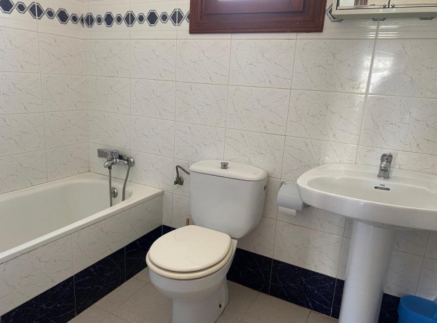 Resale - Apartment - Villamartin