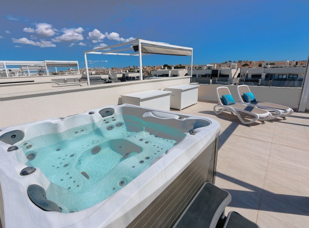 Resale - Apartment - Los Altos - Res. El Amanecer