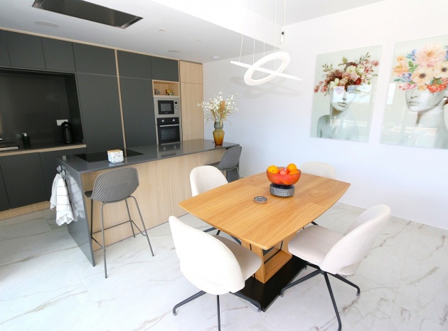 Resale - Apartment - Los Altos - Res. El Amanecer