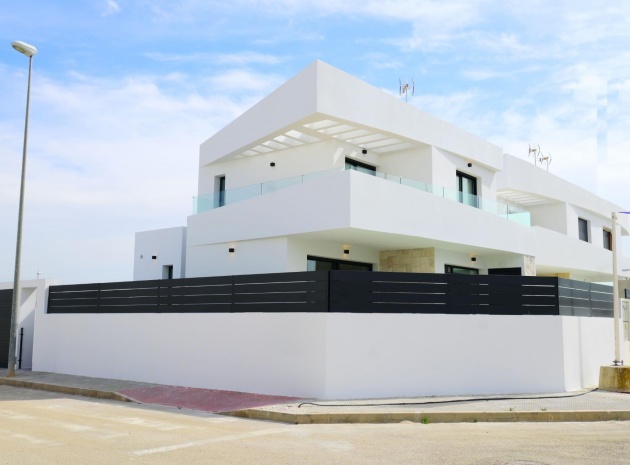 Nybyggnad - Villa - Dolores - polideportivo