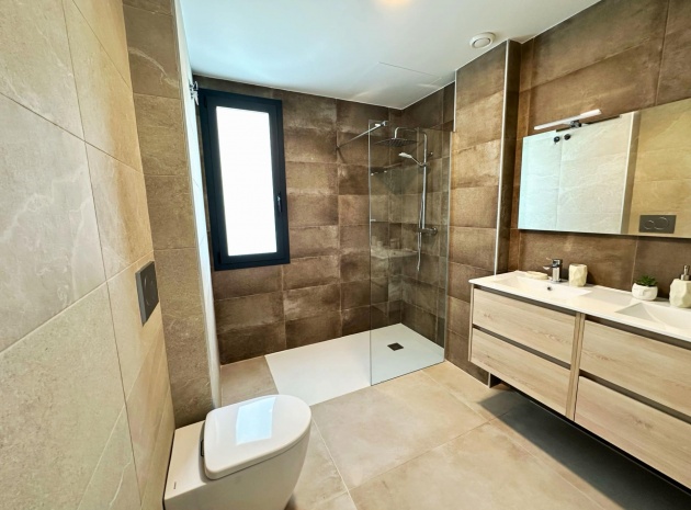 Nybyggnad - Villa - Dolores - polideportivo