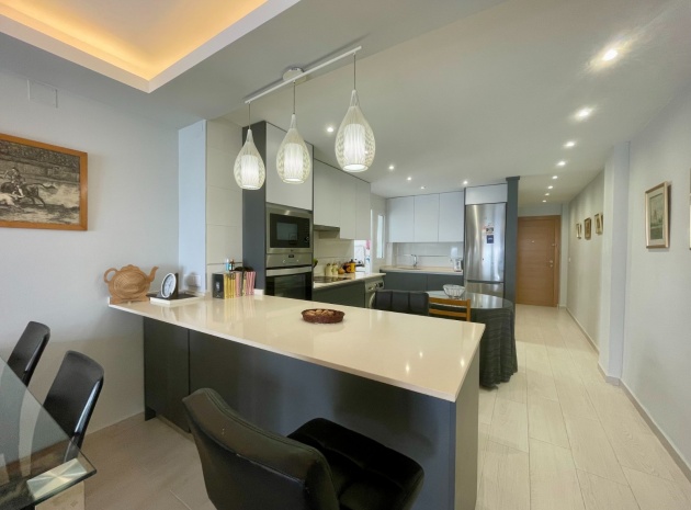 Wederverkoop - Appartement - Torrevieja - 1st line to the sea