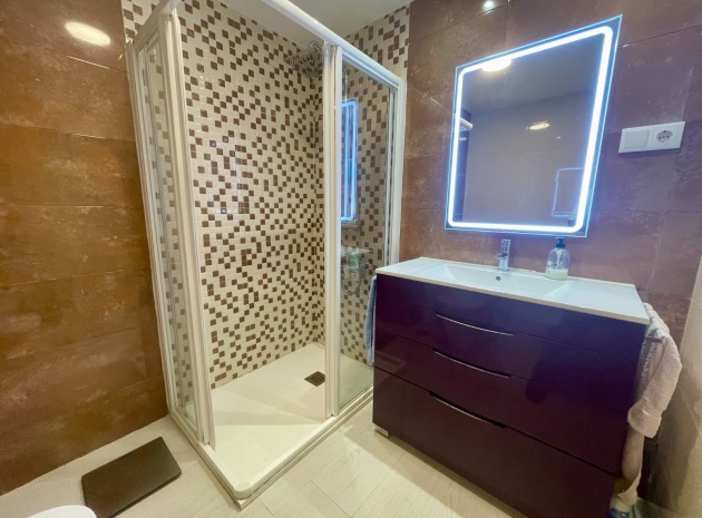 Wederverkoop - Appartement - Torrevieja - 1st line to the sea