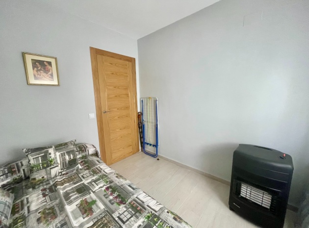 Wederverkoop - Appartement - Torrevieja - 1st line to the sea