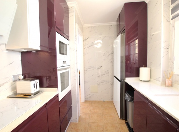 Resale - Villa - Guardamar del Segura - Guardamar - El Raso