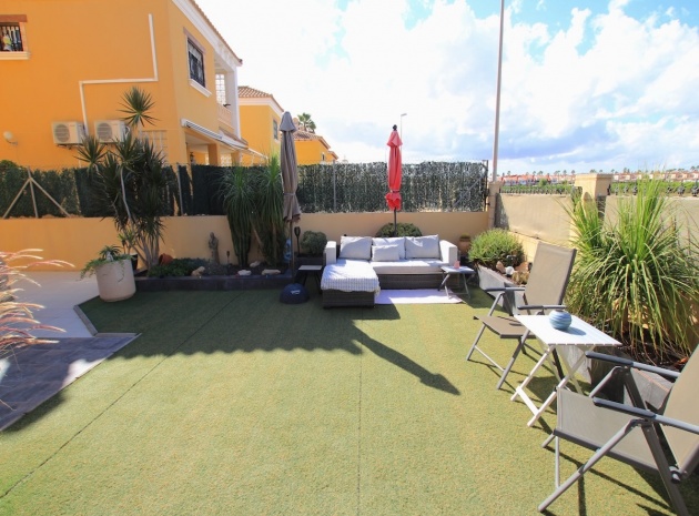Resale - Villa - Guardamar del Segura - Guardamar - El Raso