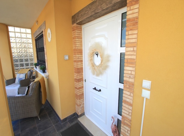 Resale - Villa - Guardamar del Segura - Guardamar - El Raso