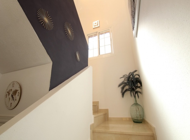 Resale - Villa - Guardamar del Segura - Guardamar - El Raso