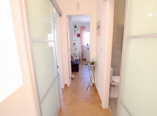 Resale - Villa - Guardamar del Segura - Guardamar - El Raso