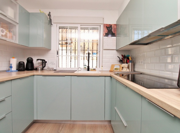 Resale - Villa - Villamartin - El Galan