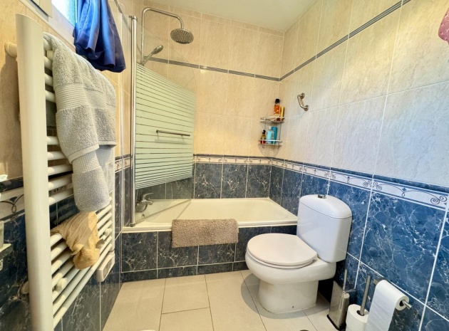 Wiederverkauf - Villa - Punta Prima - Las Barcas