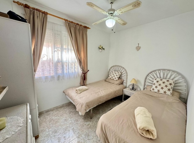 Wiederverkauf - Villa - Punta Prima - Las Barcas