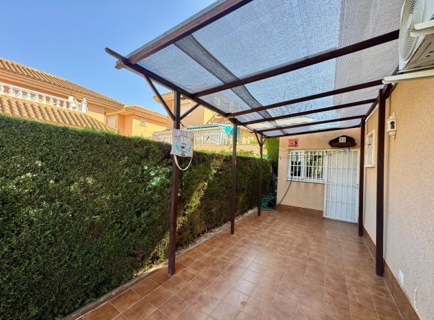 Wiederverkauf - Villa - Punta Prima - Las Barcas