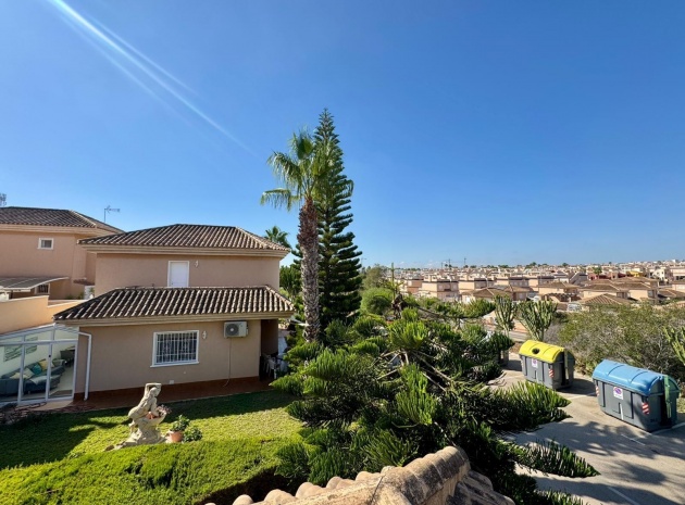 Wiederverkauf - Villa - Punta Prima - Las Barcas