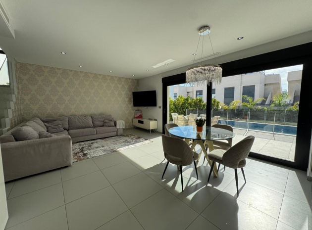 Återförsäljning - Villa - Ciudad Quesada - Pueblo Bravo