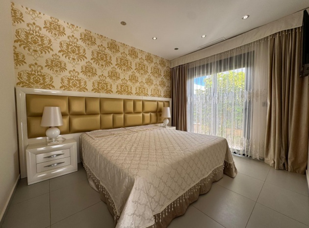 Återförsäljning - Villa - Ciudad Quesada - Pueblo Bravo