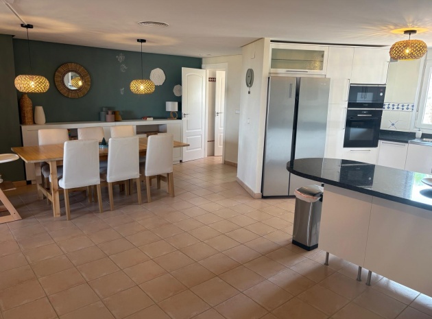 Resale - Apartment - Altaona Golf